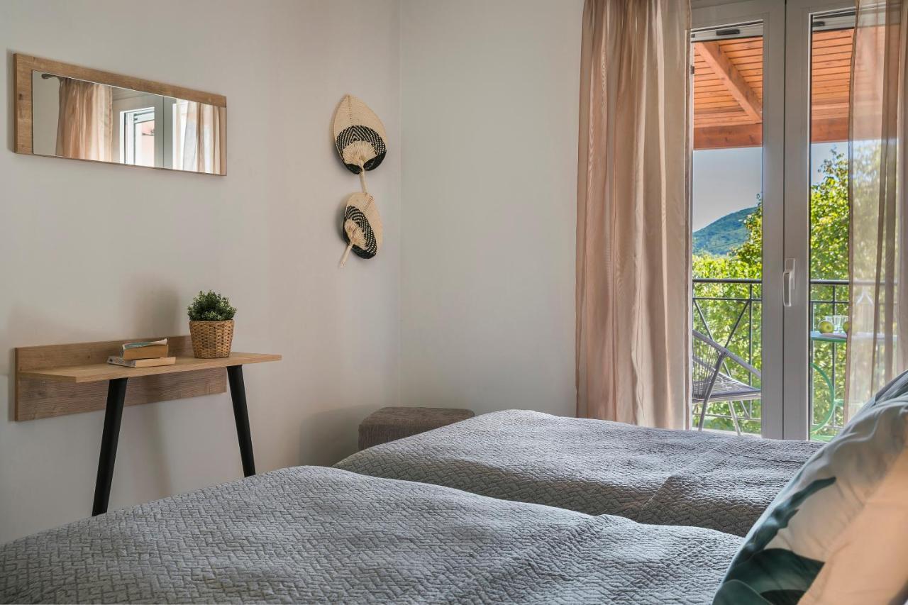 Emily Holiday home *